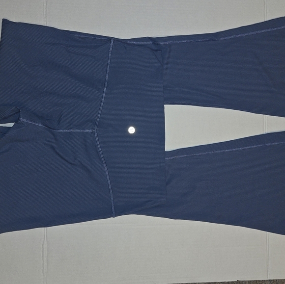 Lululemon Groove High Rise Flare Nulu Ribbed Legging Pants Light Blue size 10 - Picture 5 of 5